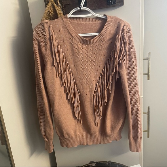 🌵 Soft Knit Fringe Sweater 🌵 - Picture 1 of 3